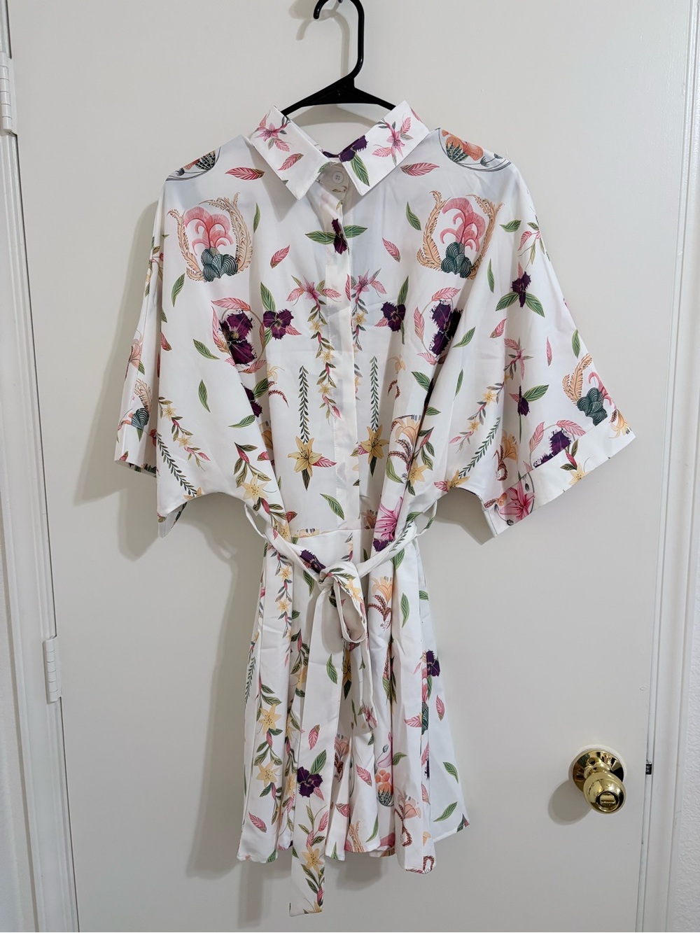 Anna-Kaci White Floral Button-Front Tie-Waist Jumpsuit Romper